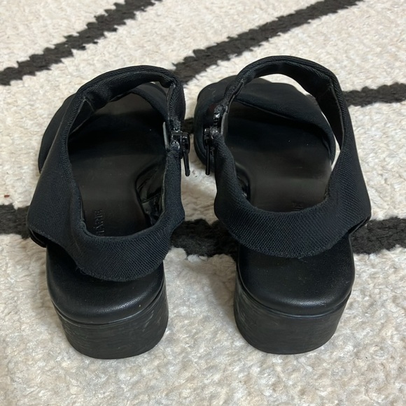 Black Zip Sandals Low Heel Alex Marie - Picture 3 of 9